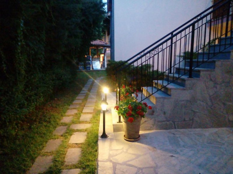 Aliston Hotel Studios - Снимка 2