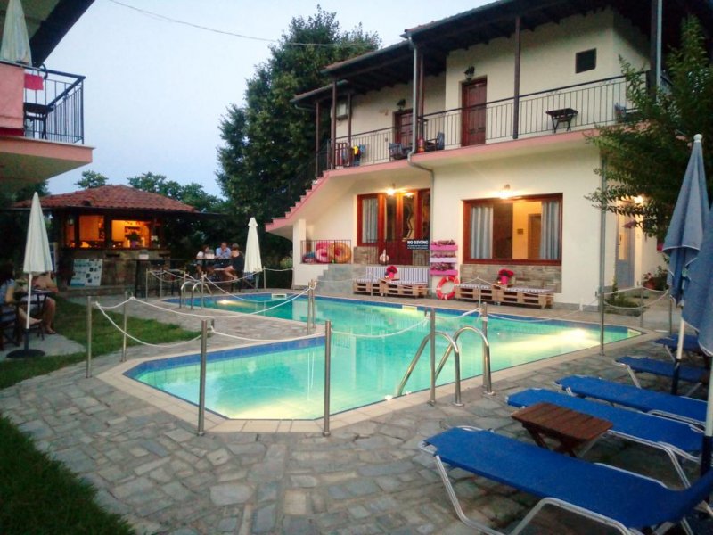 Aliston Hotel Studios - Снимка 0