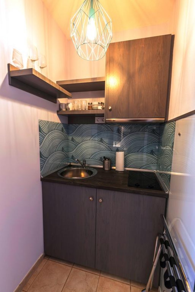 Aliston Hotel Studios - Снимка 11