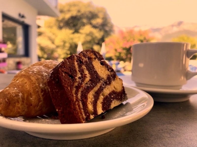 Aliston Hotel Studios - Снимка 9