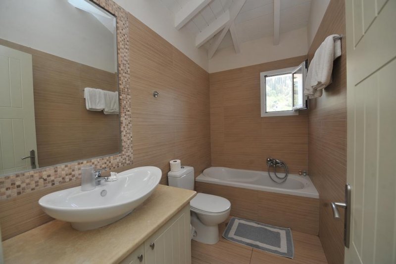 Hotel Agios Nikitas - Снимка 10