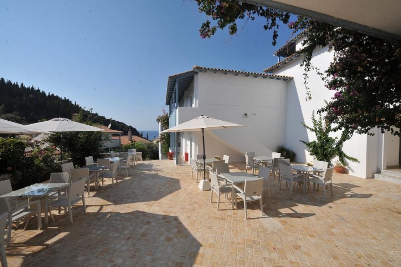 Hotel Agios Nikitas - Снимка 10