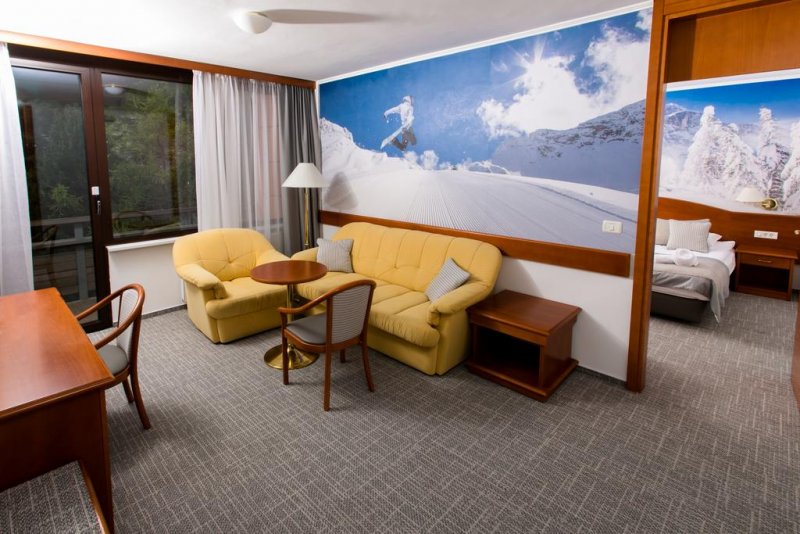 Hotel Kompas - Снимка 1