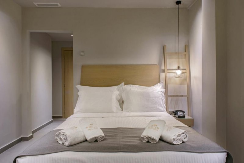 Pyrgos Hotel - Снимка 3