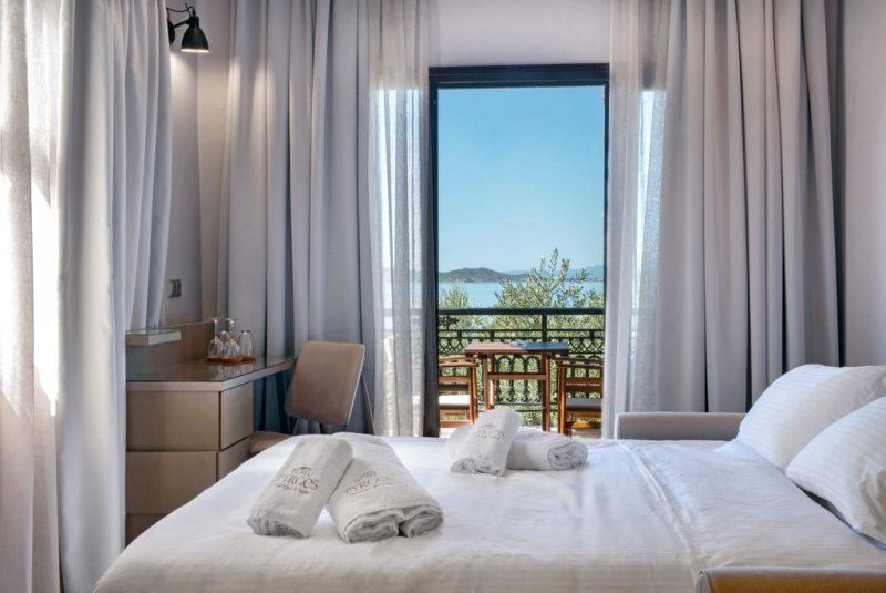 Pyrgos Hotel - Снимка 4