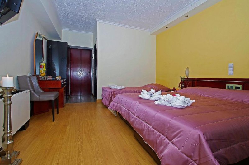 Mediterranean Resort - Снимка 1