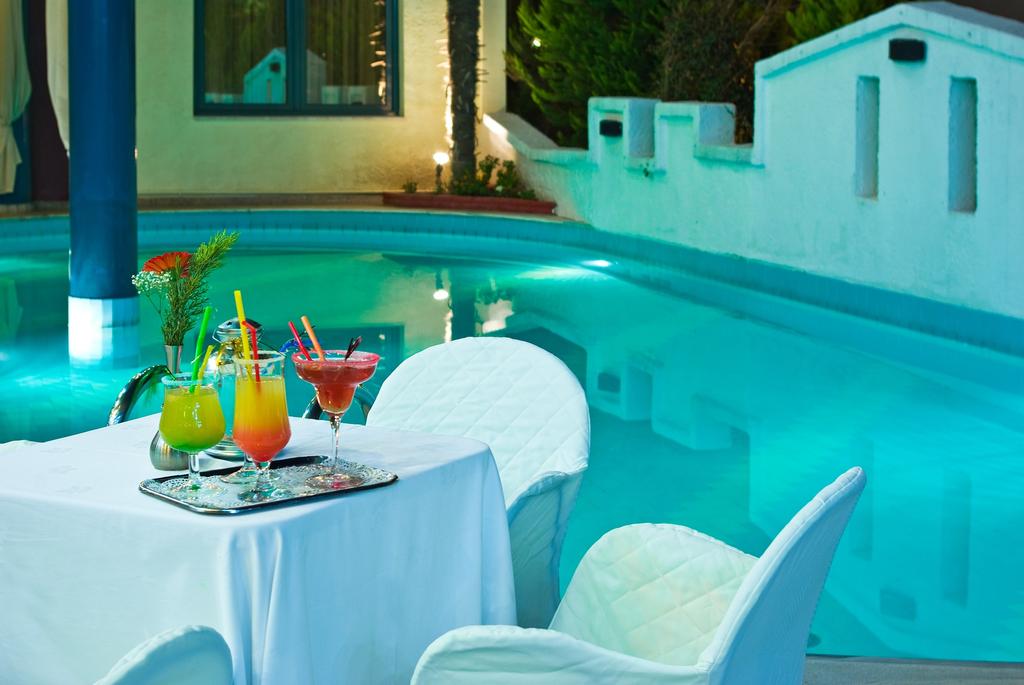 Великден в Гърция: 3 нощувки със закуски и вечери + празничен обяд в хотел Mediterranean Resort 4*, Олимпийска Ривиера! Дете до 6.99г. - безплатно! - Снимка 10