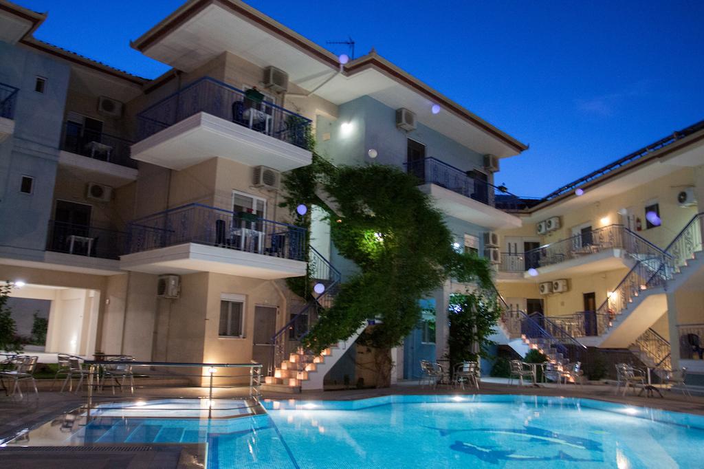 ТОП СЕЗОН в Афитос, Гърция! Нощувка със закуска + басейн в хотел Stratos - Снимка 21