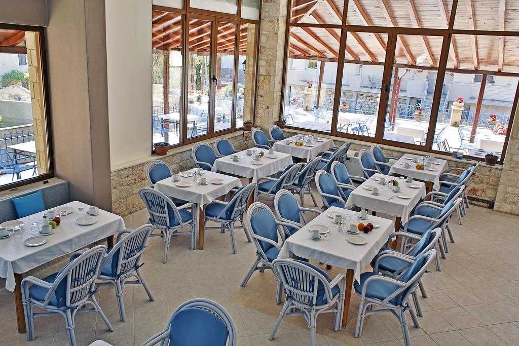 ТОП СЕЗОН в Афитос, Гърция! Нощувка със закуска + басейн в хотел Stratos - Снимка 8