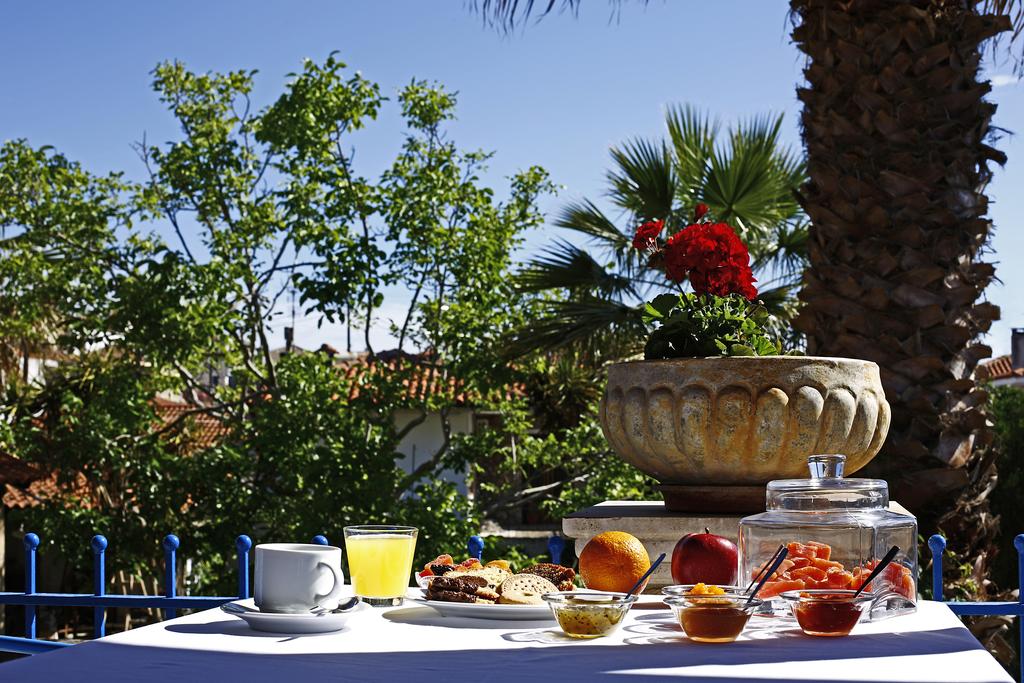 ТОП СЕЗОН в Афитос, Гърция! Нощувка със закуска + басейн в хотел Stratos - Снимка 30