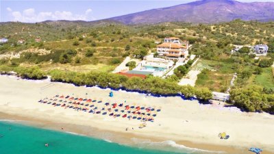 Grand Beach Hotel - Снимка 1