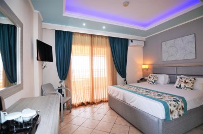 Grand Beach Hotel - Снимка 3