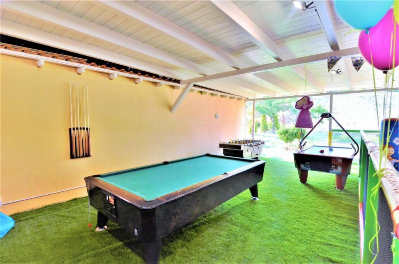 Grand Beach Hotel - Снимка 2