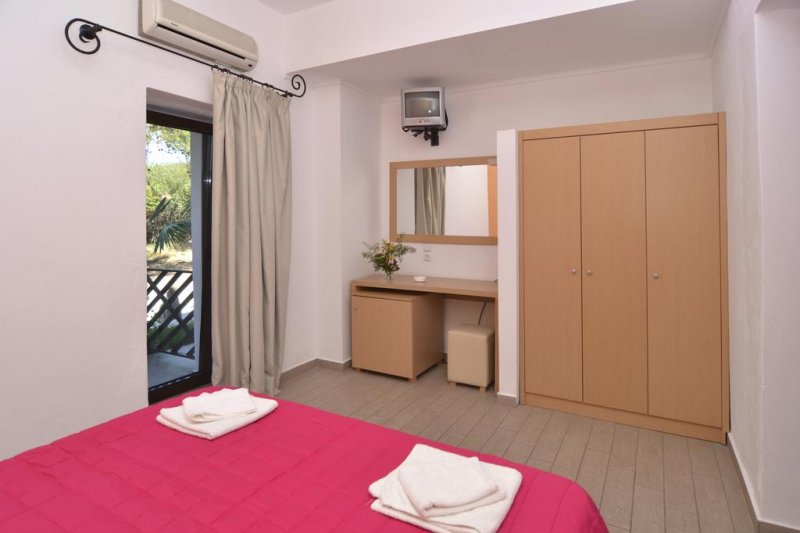 Esperia Hotel - Снимка 2