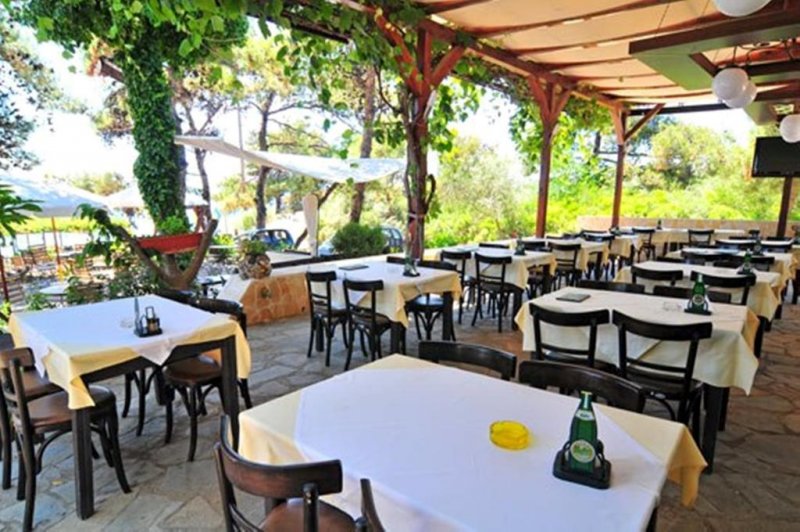 Esperia Hotel - Снимка 2