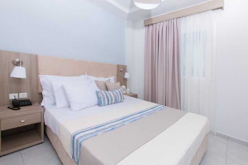 12 Olympian Gods - Снимка 9