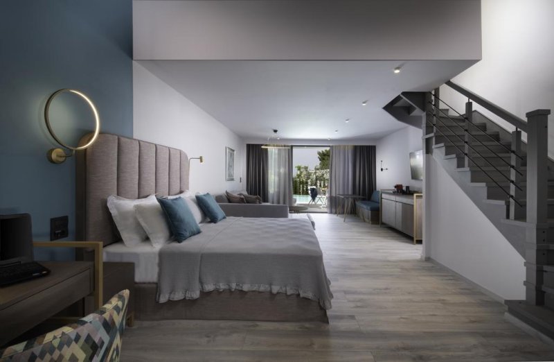 Lagomandra Beach Hotel - Снимка 10