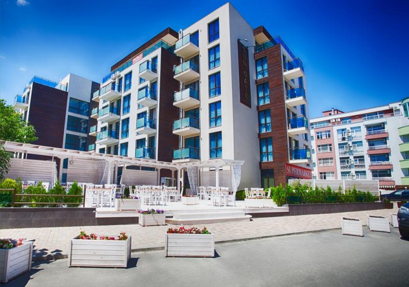 Апартхотел Сън Гейт - Снимка 1