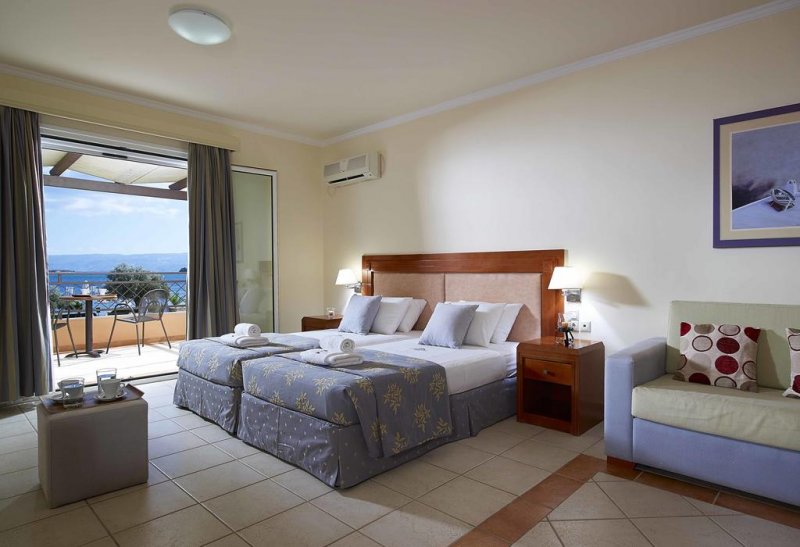 Avantis Suites Hotel - Снимка 5