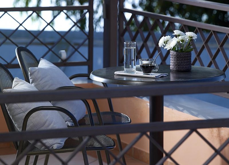 Avantis Suites Hotel - Снимка 7