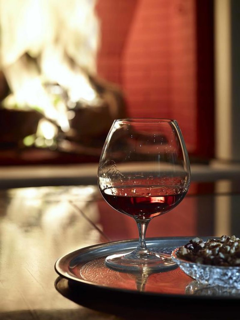 Avantis Suites Hotel - Снимка 3