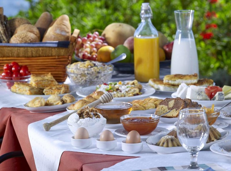 Avantis Suites Hotel - Снимка 4