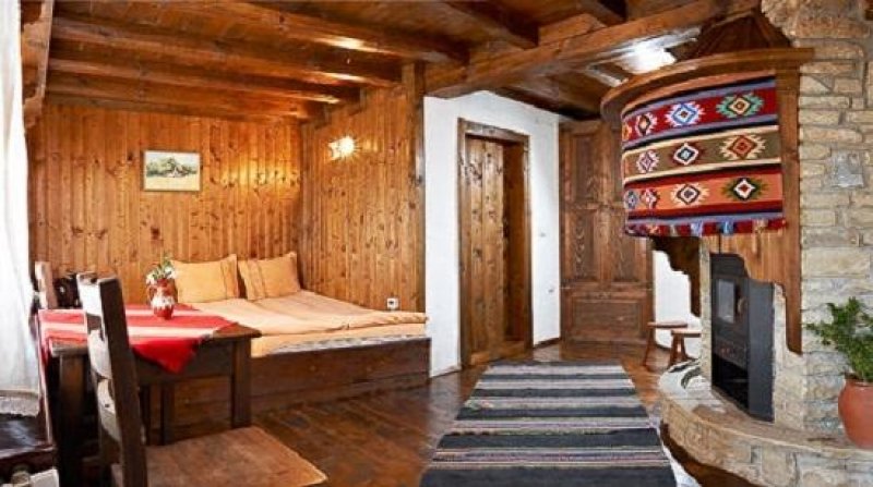 Къщата с лозницата - Снимка 8