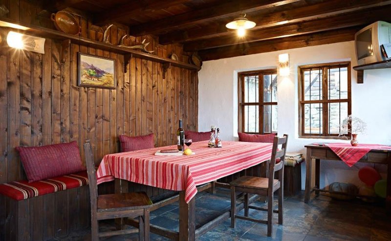 Къщата с лозницата - Снимка 8