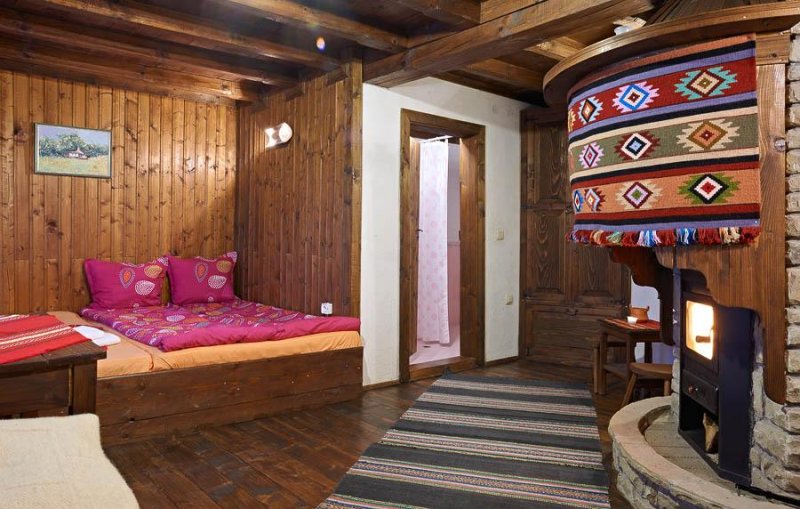 Къщата с лозницата - Снимка 9