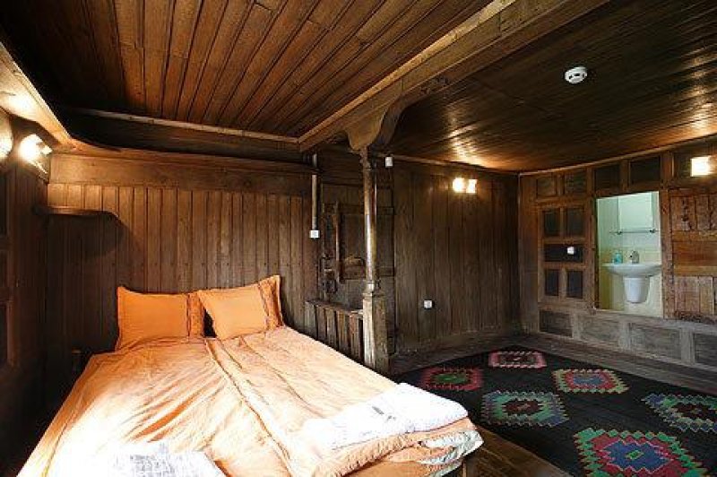 Къщата с лозницата - Снимка 4