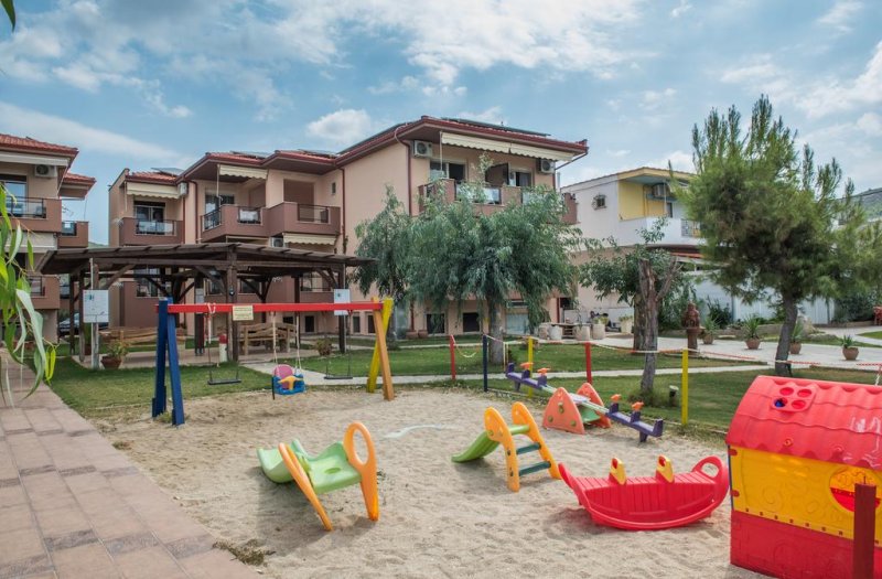 Castro Deluxe - Снимка 7