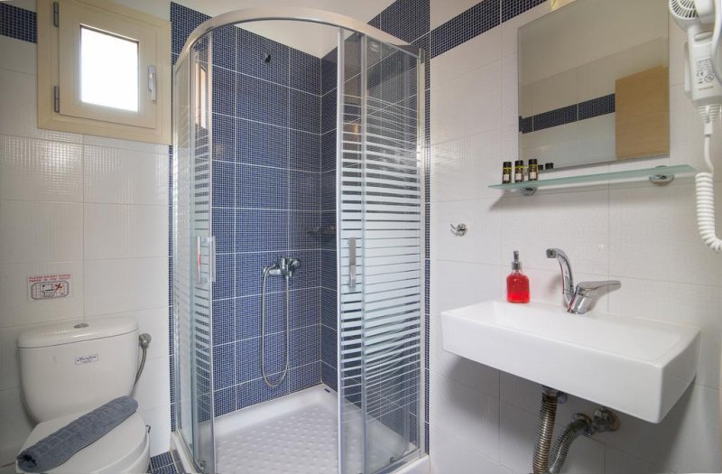 Castro Deluxe - Снимка 11