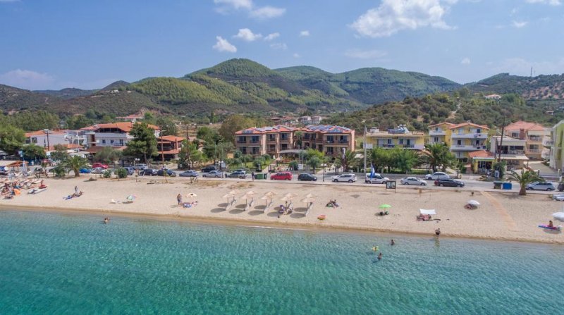 Castro Deluxe - Снимка 7