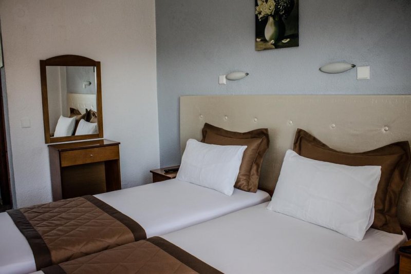 Hotel Ilios - Снимка 1