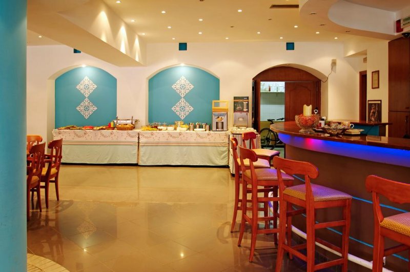 Olympus Hotel - Снимка 4