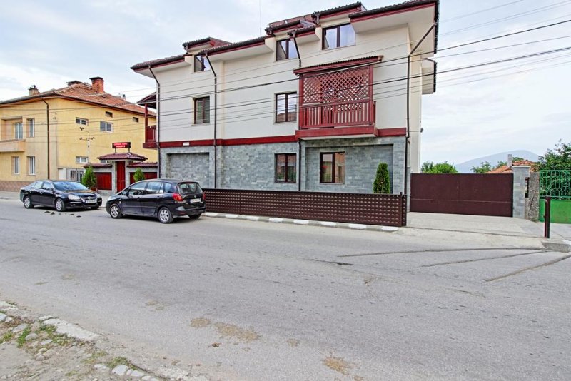 Бялата къща - Снимка 3