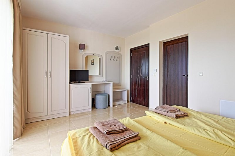 Бялата къща - Снимка 9