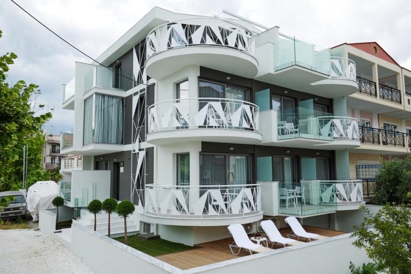 La Boheme Boutique Hotel - Снимка 9