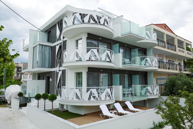 La Boheme Boutique Hotel - Снимка 3