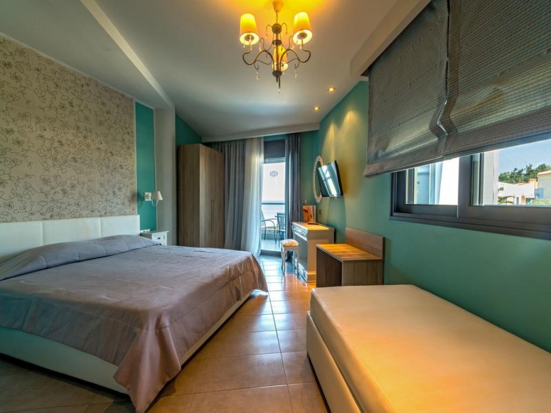 Flegra Beach Boutique Apartments - Снимка 3