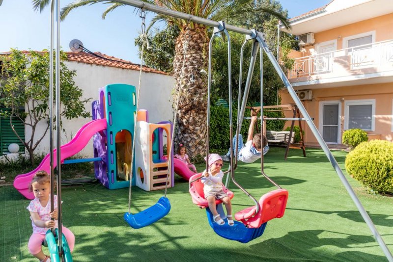 Hotel Potos - Снимка 9