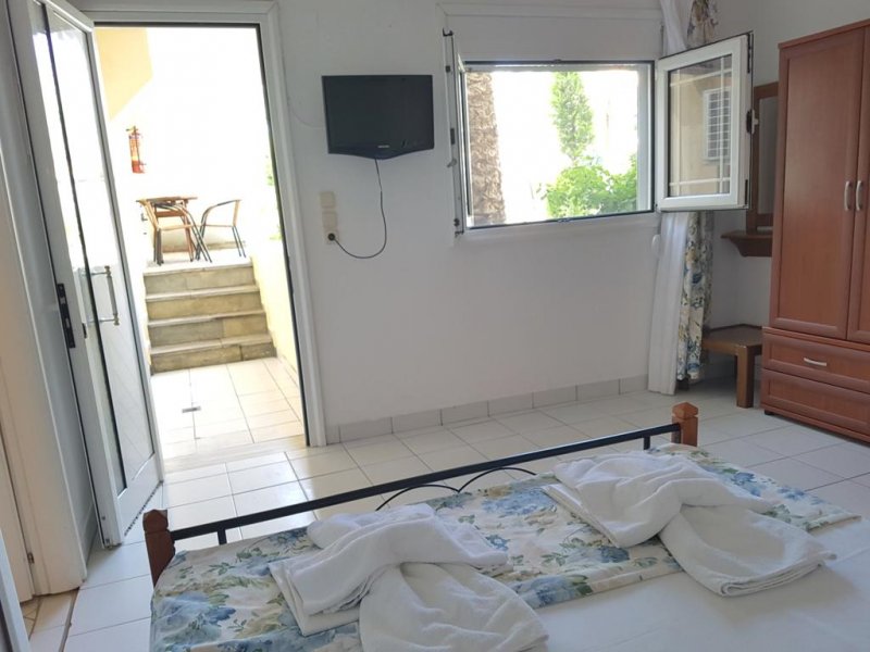 Hotel Potos - Снимка 4