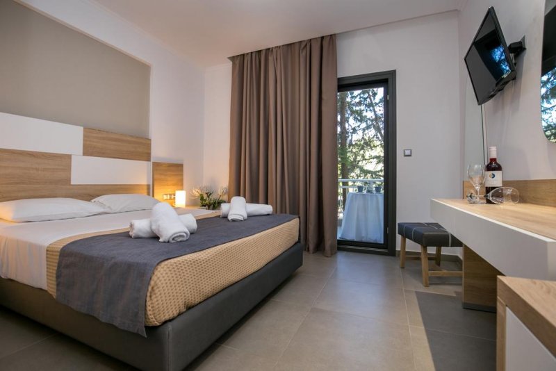 Astris Sun Hotel - Снимка 1