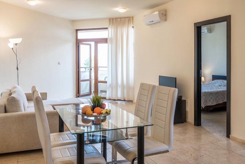 Комплекс Райска Градина - Снимка 1