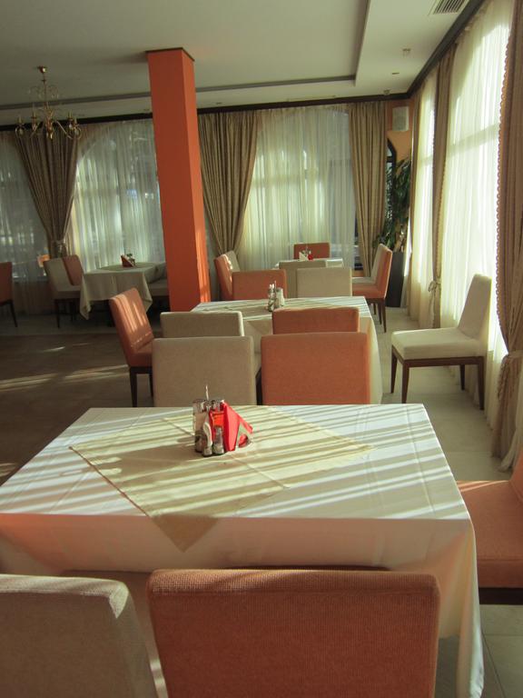 Делничен и уикенд пакет със закуска и вечеря в хотел Магнолия, Паничище - Снимка 24
