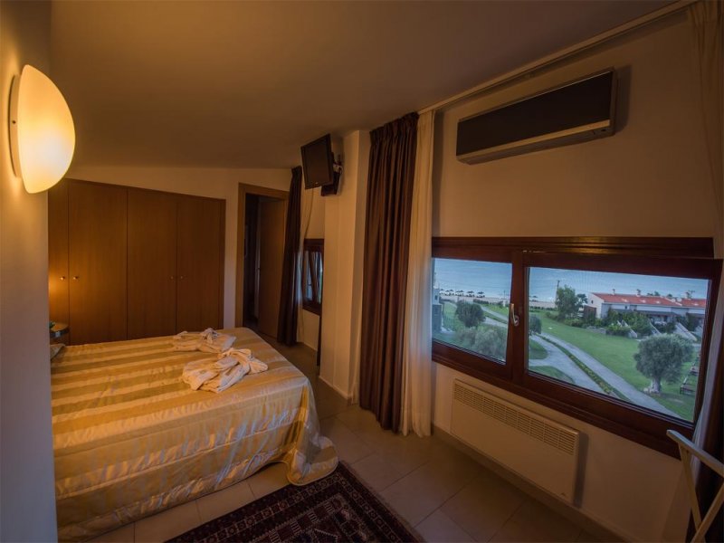 Athos Villas - Снимка 10