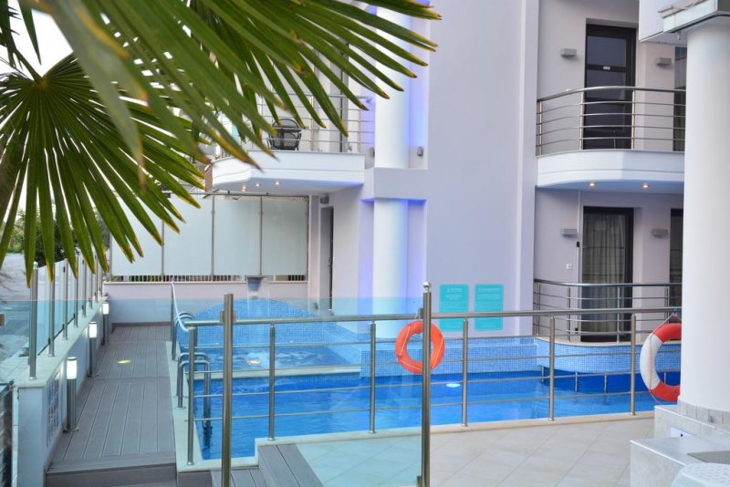 Panorama Inn Hotel - Снимка 10