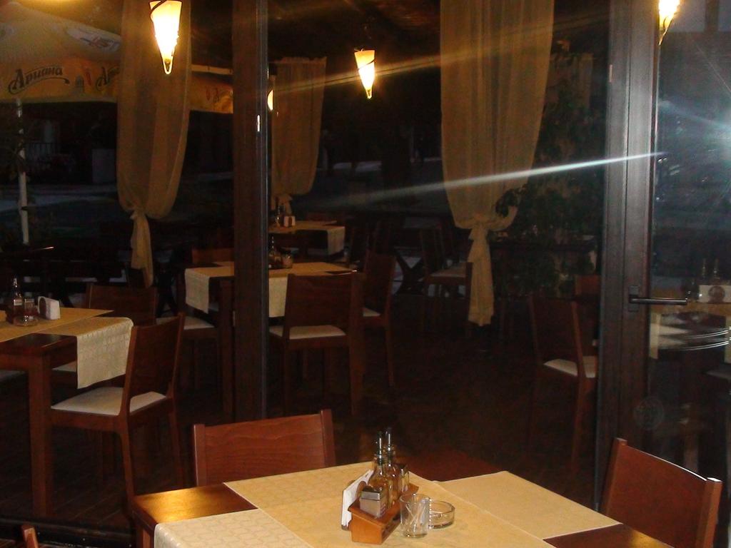 3, 5 или 7 нощувки на човек със закуски и вечери + джакузи в хотел Русалка, Китен - Снимка 39