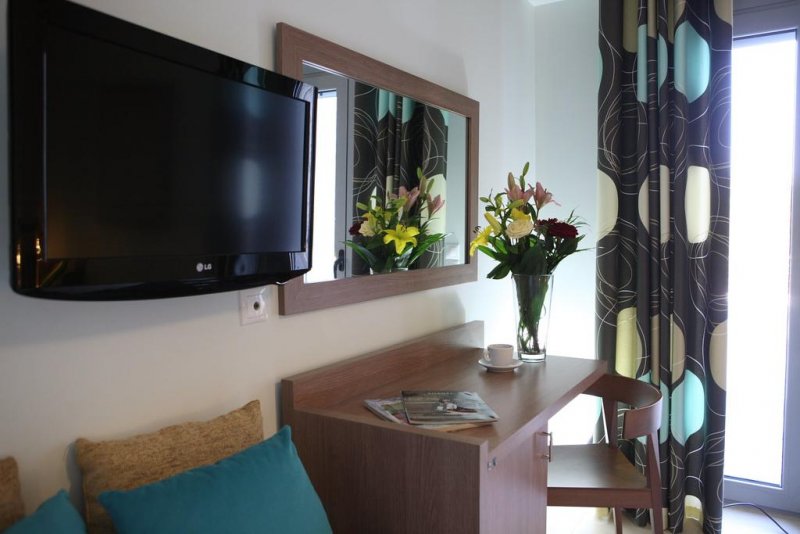 Thealos Village - Снимка 1