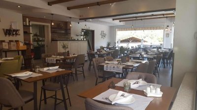 Adams Hotel - Снимка 8